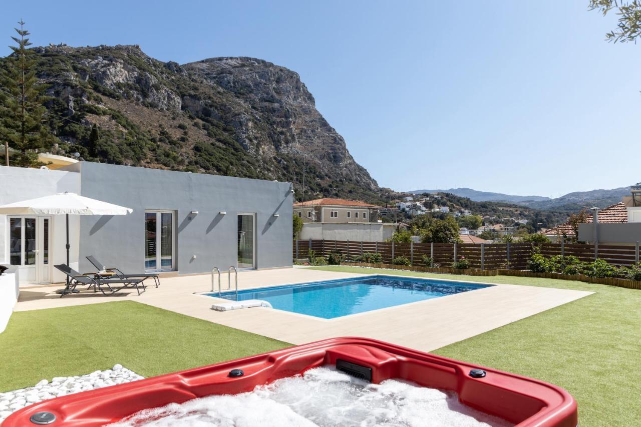 Villa Neonis Spilion ภายนอก รูปภาพ