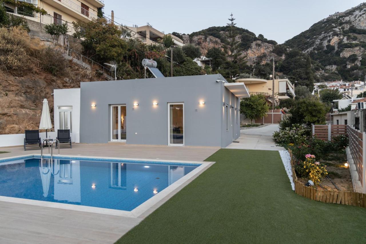 Villa Neonis Spilion ภายนอก รูปภาพ